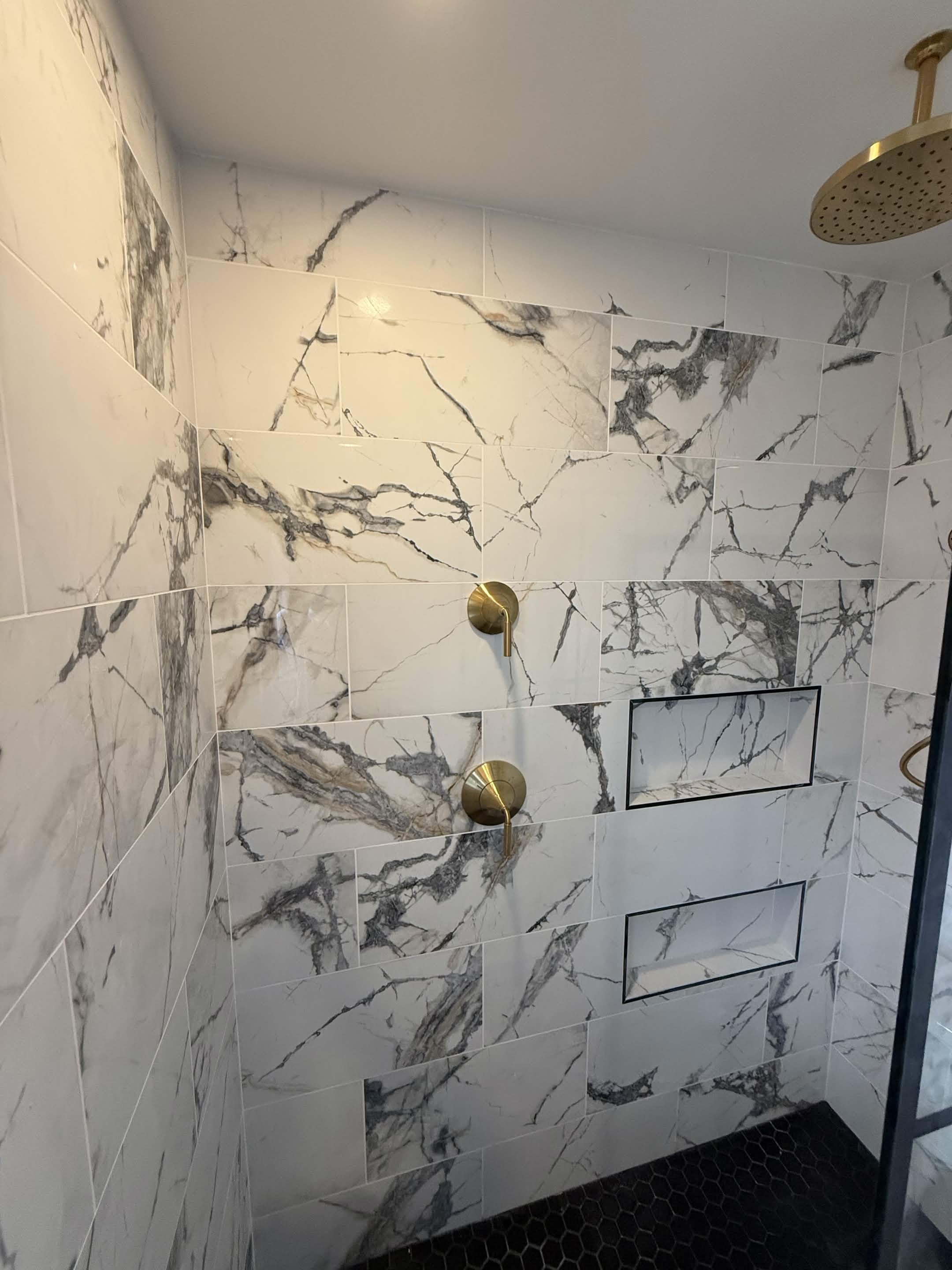 Luxury Bathroom photo 3