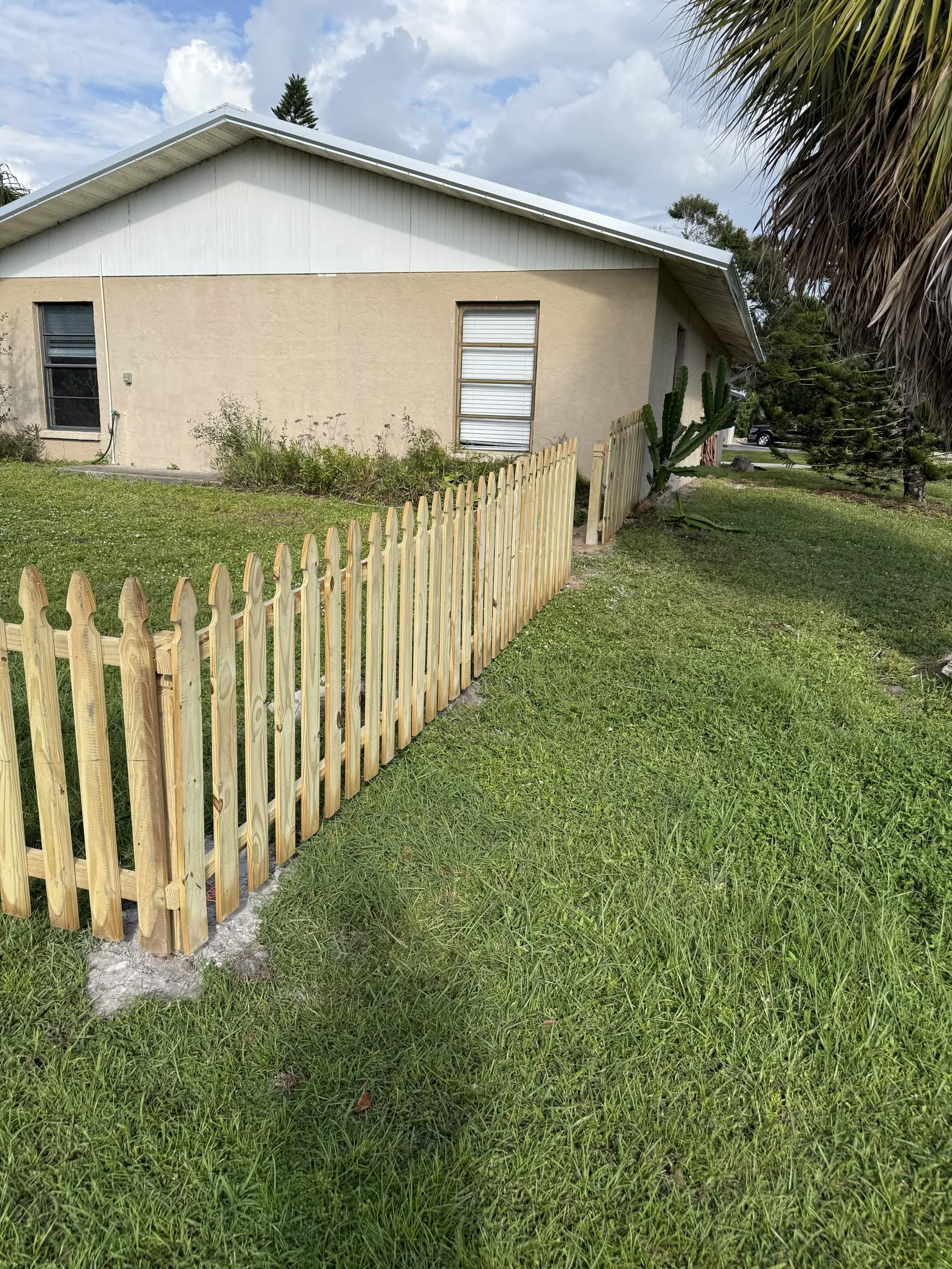 Wood Fence photo 3